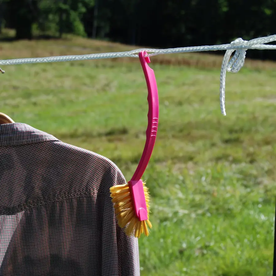 Hangers on the washing line